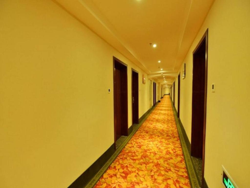 Greentree Changping District North China Electric Power Business Hotel 3*