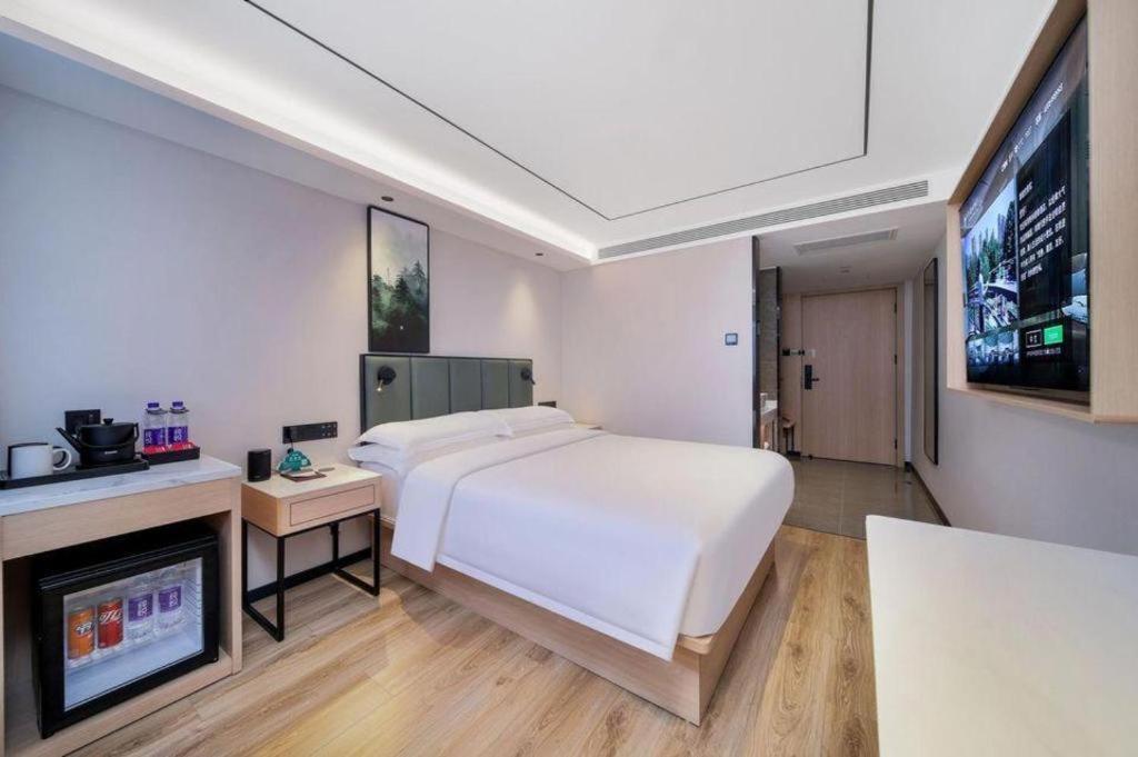 Hotel Greentree Changping District North China Electric Power Business