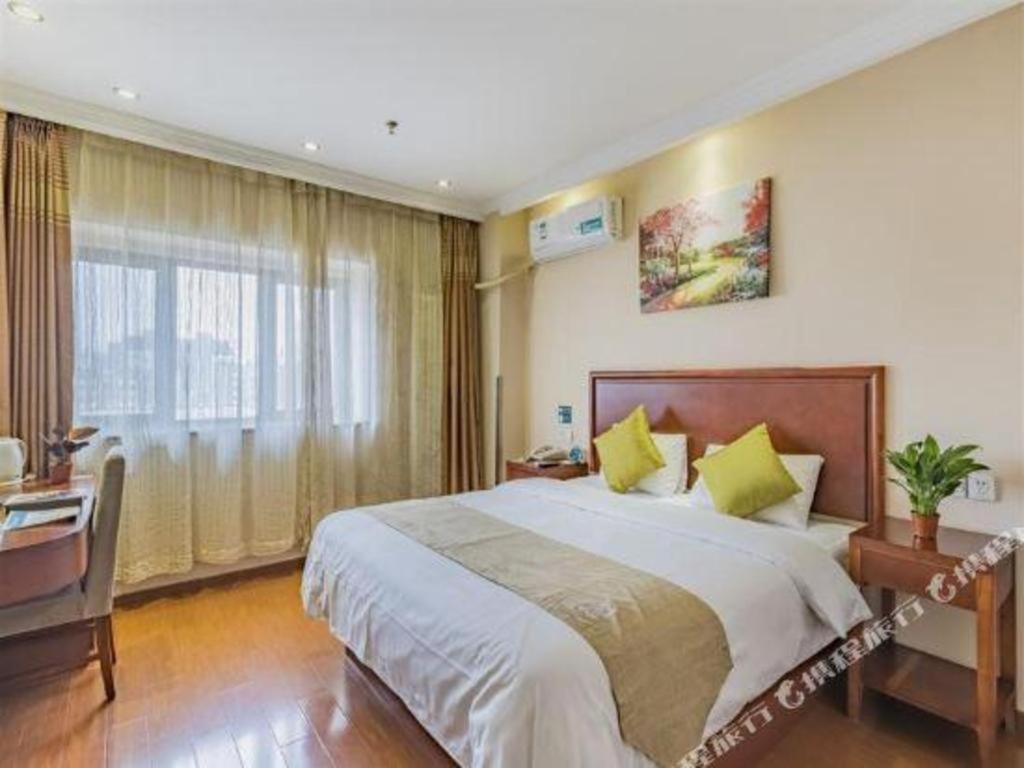 Greentree Changping District North China Electric Power Business Hotel