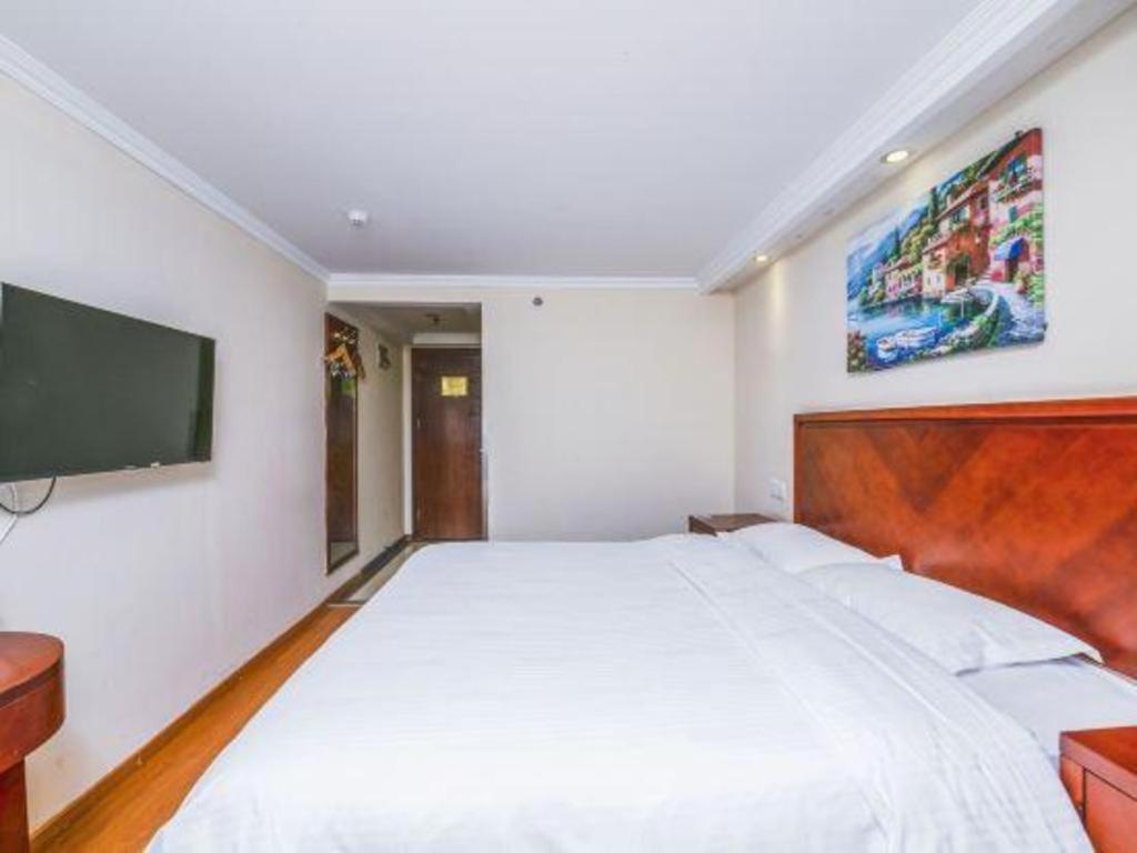 Greentree Changping District North China Electric Power Business Hotel